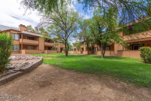 1668 W Park Wood Lane, Tucson, AZ, 85746 | Card Image