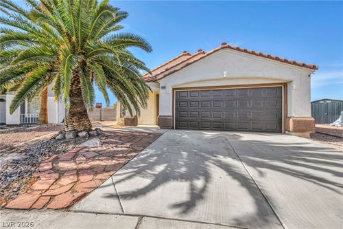 4906 Via Luis Ct, North Las Vegas, NV, 89031-2836 | Card Image
