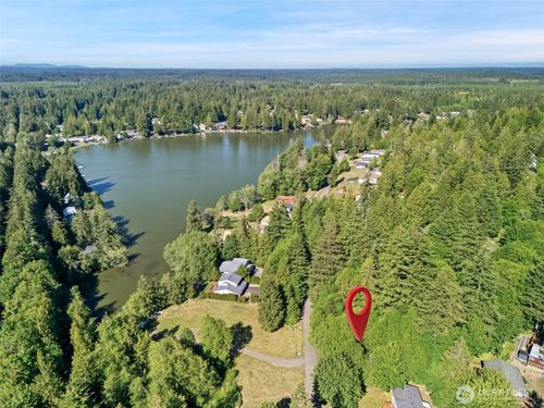 1891 Se Crescent Dr, Shelton, WA, 98584-8670 | Card Image