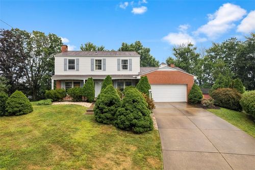 116 Williamsburg Pl, Irwin, PA, 15642-3234 | Card Image