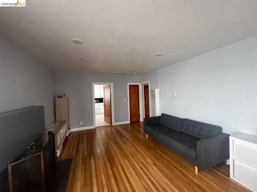 2554 Virginia St, Berkeley, CA, 94709-1109 | Card Image