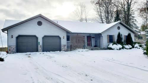 128 Wooden Key Dr, Houghton Lake, MI, 48629-9205 | Card Image