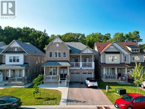 8619 Chickory Trail, Niagara Falls (Brown), ON, L2H3S5 | Card Image