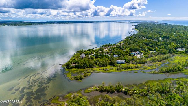 5 West Ct, House other with 6 bedrooms, 5 bathrooms and 1 parking in Pine Knoll Shores NC | Image 53