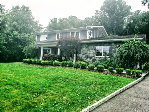 10 Foxwood Ln, Thornwood, NY, 10594-1934 | Card Image