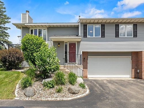 14781 Endicott Way, Apple Valley, MN, 55124-6406 | Card Image