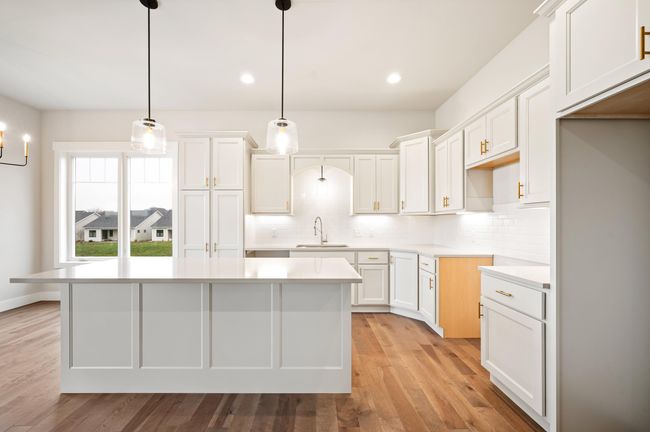 Kitchen | Image 11