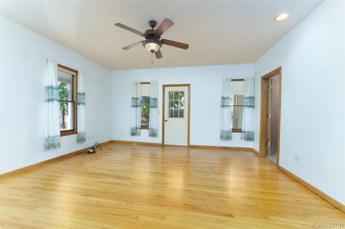 5430 E Columbia Rd, Webberville, MI, 48892-9228 | Card Image