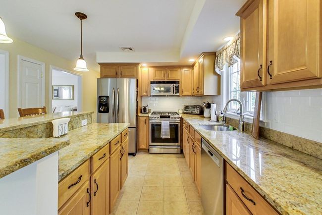 5 Partridge Trl, House other with 3 bedrooms, 3 bathrooms and 6 parking in Bridgewater MA | Image 13