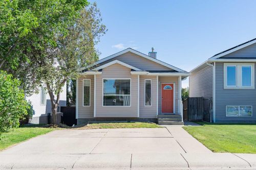 70 Peigan Crt W, Lethbridge, AB, T1K7N8 | Card Image