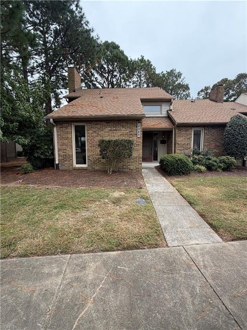 44-4385 Point West Dr, Portsmouth, VA, 23703-4021 | Card Image
