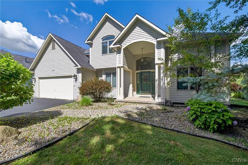 8480 Van Wie Dr W, Lysander, NY, 13027-8935 | Card Image