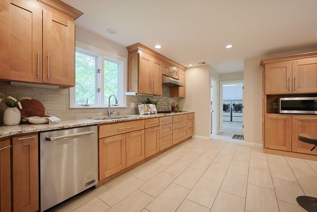 5 Taintor Dr, House other with 4 bedrooms, 5 bathrooms and 6 parking in Sudbury MA | Image 17