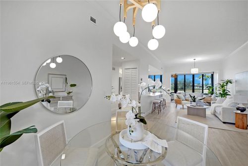202-7460 La Paz Blvd, Boca Raton, FL, 33433-6017 | Card Image