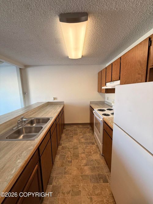 11-1400 W 25th Avenue, Anchorage, AK, 99503 | Card Image