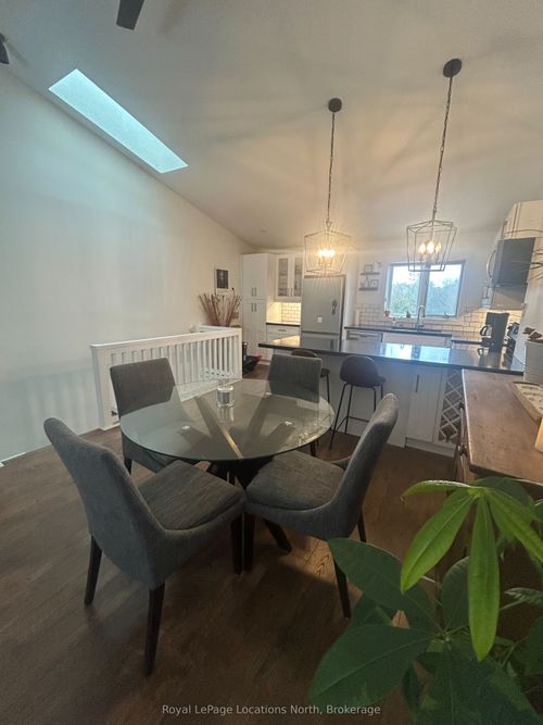 1-561 Oxbow Cres, Collingwood, ON, L9Y5B4 | Card Image