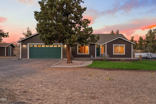 5391 Nw Frank Way, Redmond, OR, 97756-9352 | Card Image