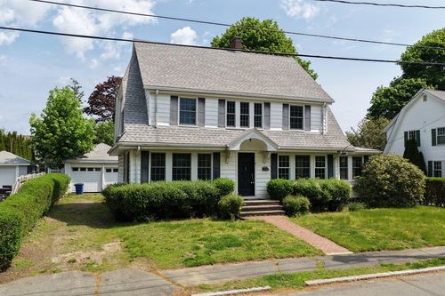 9 Cedar St, Marblehead, MA, 01945-1921 | Card Image