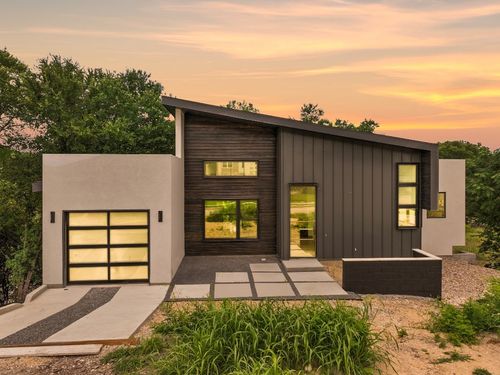 5013 Rob Scott St, Austin, TX, 78721-1547 | Card Image