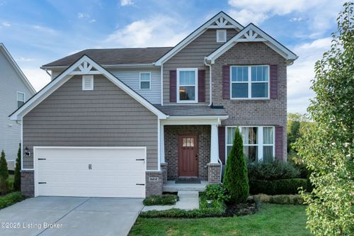 16212 Rockcrest View Ln, Louisville, KY, 40245-3229 | Card Image