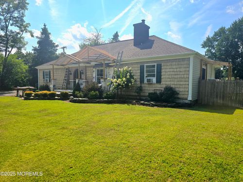 64 S Hope Chapel Rd, Jackson, NJ, 08527-5018 | Card Image