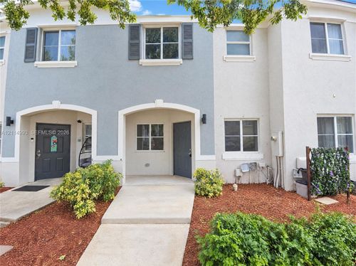 1526 Se 31st Ct, Homestead, FL, 33035-2406 | Card Image