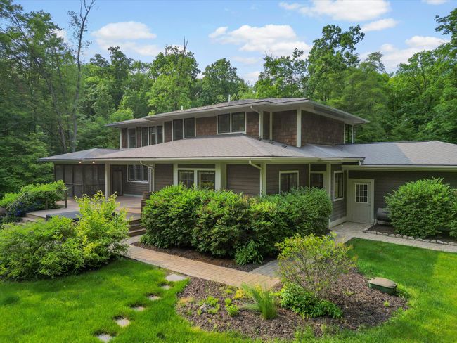 Back of Home Angle Three | Image 7