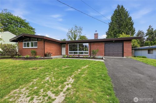 627 Sw Normandy Rd, Normandy Park, WA, 98166-3909 | Card Image