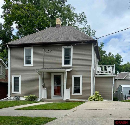 614 Adams St, Mankato, MN, 56001-4229 | Card Image