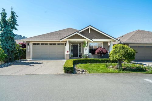 46472 Stoney Creek Dr, Chilliwack, BC, V2R0B7 | Card Image