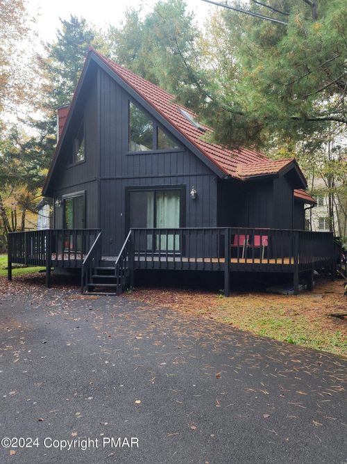 5106 Eagle Pl, Pocono Summit, PA, 18346 | Card Image