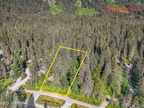 137 Gelandsprunger Cir, Girdwood, AK, 99587 | Card Image
