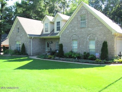 1287 Dogwood Hollow Dr, Nesbit, MS, 38651-8328 | Card Image
