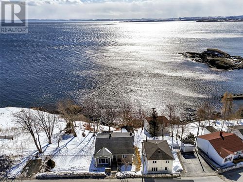 32 Meadow Rd, Upper Island Cove, NL, A0A | Card Image
