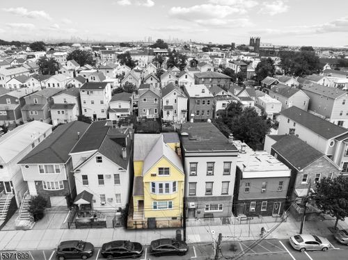 126 Grant Ave, Harrison, NJ, 07029-2542 | Card Image