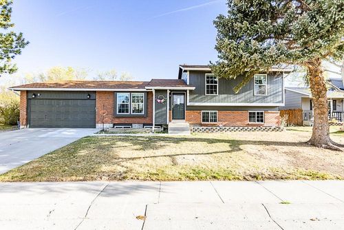 3337 Sierra Cir, Rock Springs, WY, 82901-4884 | Card Image