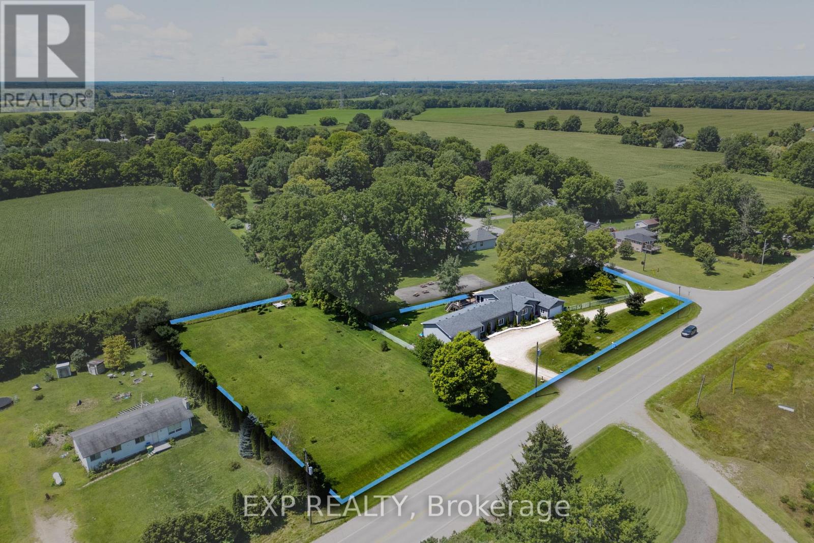 Residential in Southwest Middlesex (Middlemiss) 2