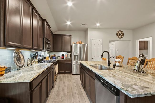 914 Golden Willow Ln, House other with 4 bedrooms, 3 bathrooms and 2 parking in Conroe TX | Image 13