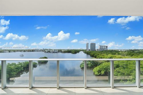 806-17111 Biscayne Blvd, North Miami Beach, FL, 33160 | Card Image