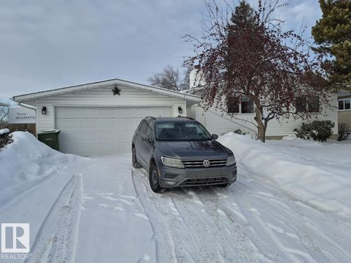 8 Beaverhill Dr, Tofield, AB, T0B4J0 | Card Image