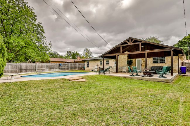 2100 Rockmoor Dr, House other with 3 bedrooms, 2 bathrooms and null parking in Edgecliff Village TX | Image 40