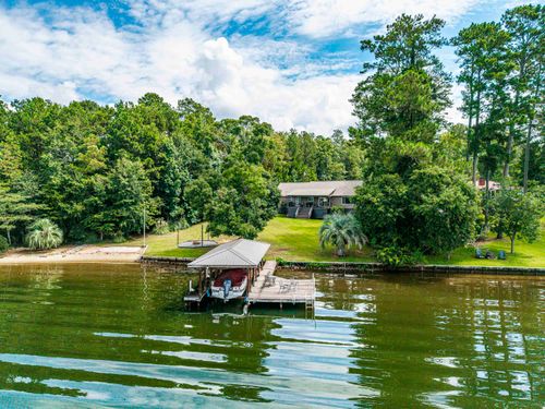132 Island Dr Ne, Milledgeville, GA, 31061-9043 | Card Image
