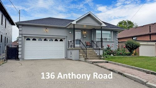 136 Anthony Rd, North York, ON, M3K1B6 | Card Image