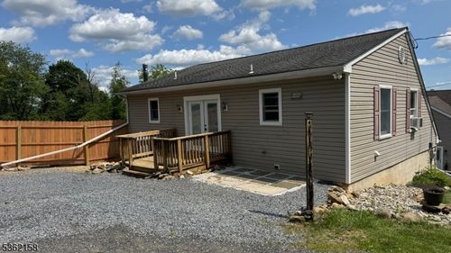1-32 Bush St, Oxford, NJ, 07863-3002 | Card Image