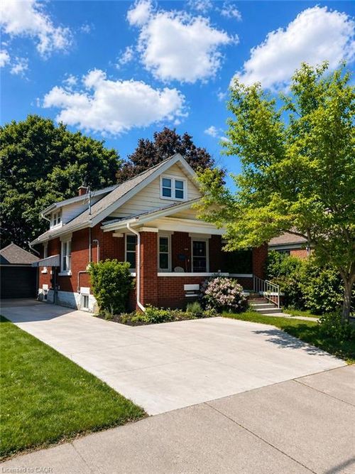 lower-132 Graham St, Waterloo, ON, N2J1A1 | Card Image