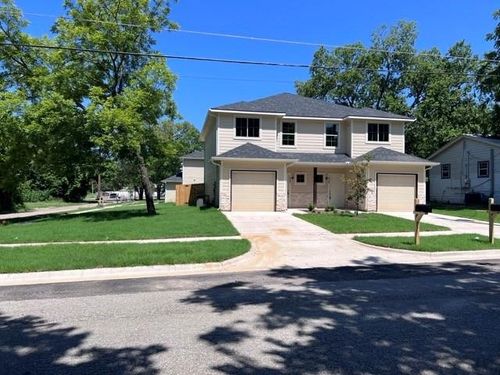 320 S Main St, Bonham, TX, 75418-4827 | Card Image