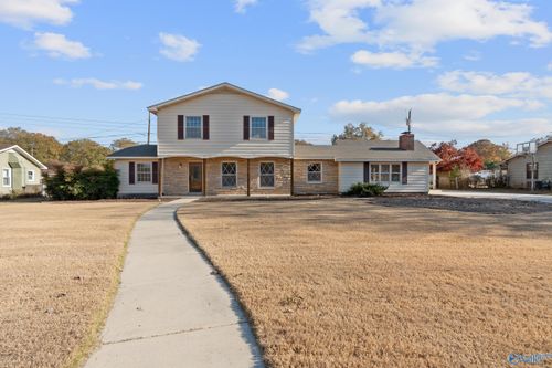 2417 Dogwood Ln Se, Decatur, AL, 35601-5319 | Card Image