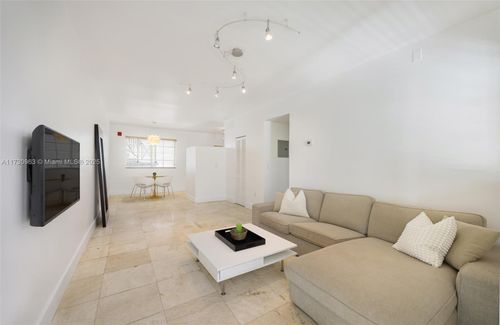 apt-4-1045 Lenox Ave, Miami Beach, FL, 33139-4818 | Card Image