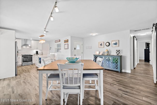 346 Cyprus Dr, House other with 3 bedrooms, 2 bathrooms and null parking in Cocoa Beach FL | Image 7
