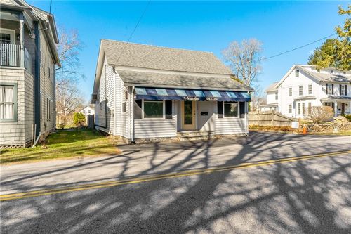 382 Woodruff Ave, South Kingstown, RI, 02879-3535 | Card Image